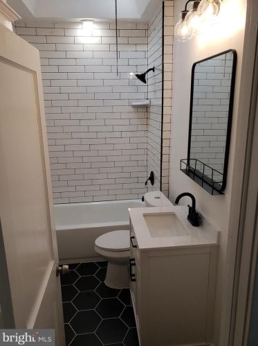 5537 Loretto Ave, Philadelphia PA  19124-1714 exterior