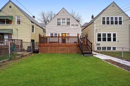 2230 Kenneth Ave, Chicago IL 60652-3531 exterior