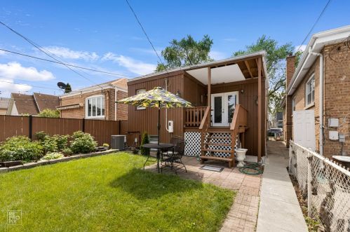 6205 Keeler Ave, Chicago IL 60803-1906 exterior