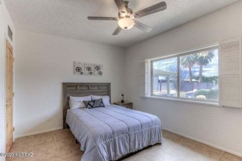 10 Madrid Dr, Tucson AZ  85704-6410 exterior