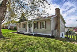 3005 Grandview Rd, Hanover PA  17331-7886 exterior