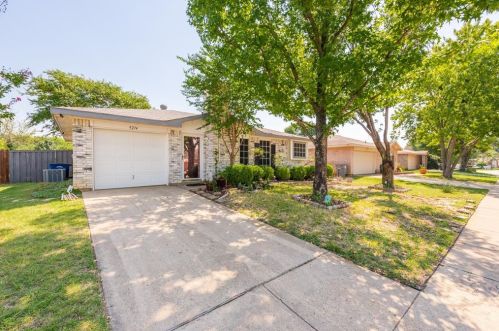 9274 Crimnson Ct, Dallas, TX 75217-8659