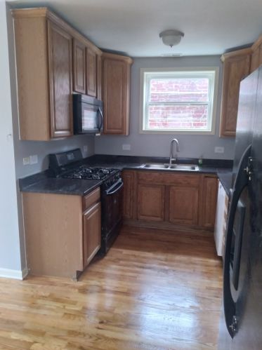 3046 Lexington St, Chicago IL 60612-3317 exterior