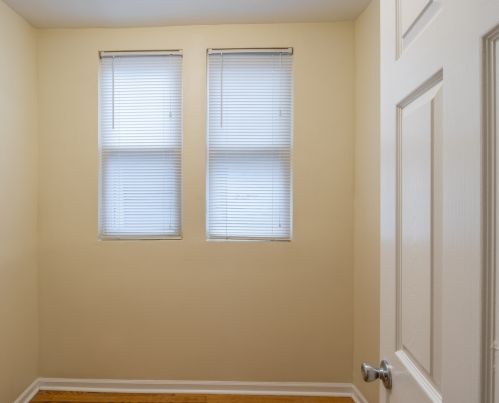 7518 Champlain Ave, Chicago IL 60619-2223 exterior