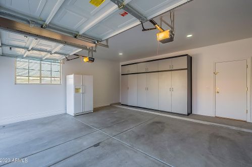 27002 23 Dr, Phoenix AZ 85085-4708 exterior