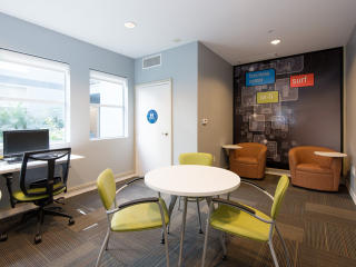 690 Catalina St, Los Angeles CA  90005-1740 exterior