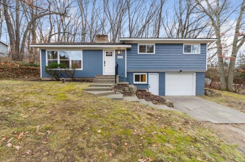 2608 Kraft Ave, Grand Rapids, MI 49546-6777