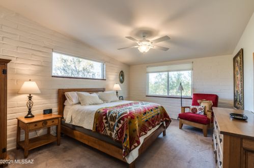 4150 La Cadena, Tucson AZ 85718-6148 exterior