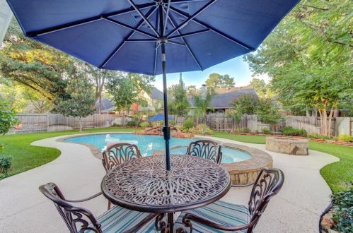 18230 Enchanted Rock Trl, Humble TX 77346-3069 exterior