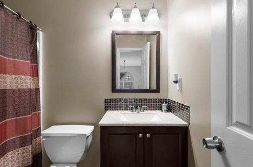 5961 Duren Mdw Dr, Lithonia GA 30058-3592 exterior