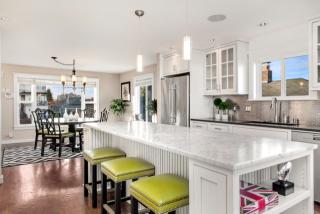 4724 36th Ave, Seattle, WA 98126-2716