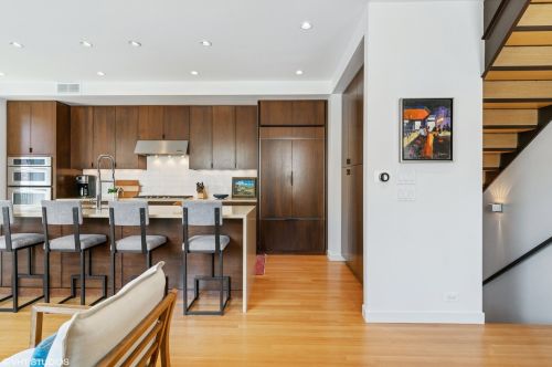 2213 Homer St, Chicago IL 60647-4216 exterior