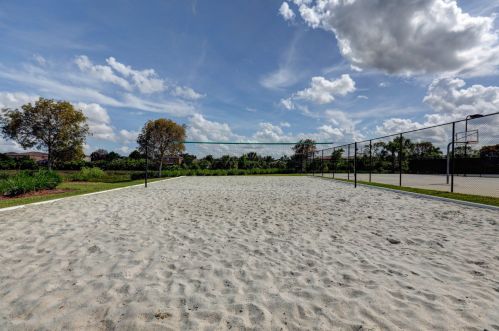 2544 Marshfield Ct, Fort Pierce FL 34953-4369 exterior