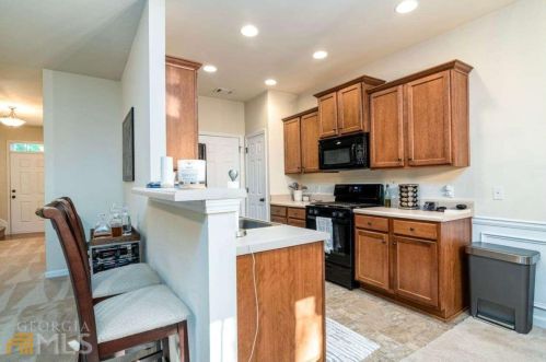 2753 Keystone Ave, Lithonia GA exterior