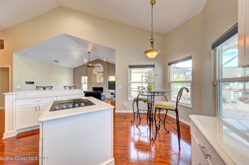 2006 Sykes Crk Dr, Merritt Island FL 32953-3065 exterior