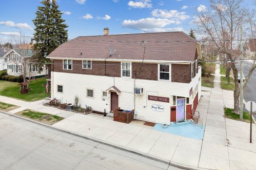 2516 Wollmer St, Manitowoc WI exterior