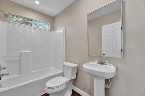 1810 Mountain Aspen Ln, Humble TX 77345-1942 exterior