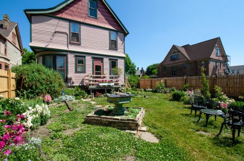 2735 State St, Milwaukee WI 53208-3549 exterior