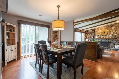 87 Mcdivitt Dr, Manchester CT 06042-2239 exterior