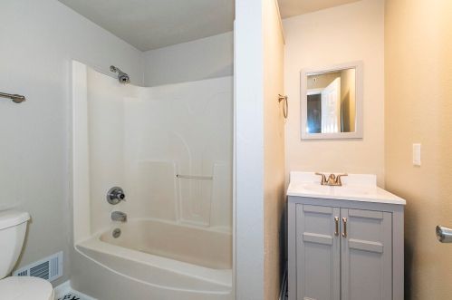 837 Walnut St, Kalamazoo MI  49001-2545 exterior