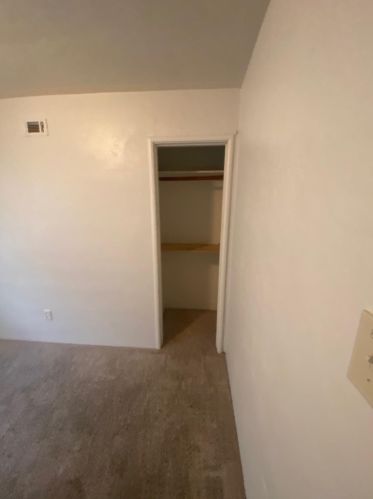 655 Olive Ave, Turlock CA 95380-4817 exterior