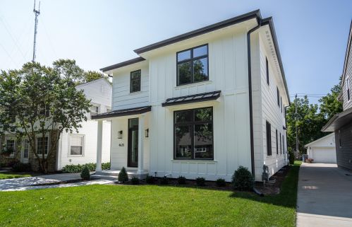 4635 Idlewild Ave, Milwaukee, WI 53211-1039