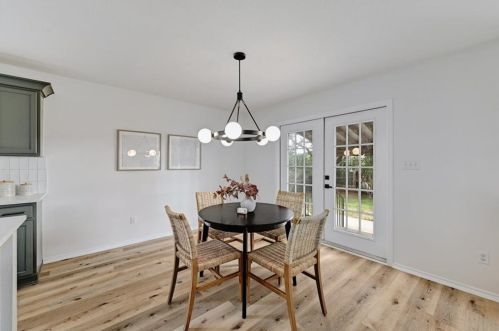 8029 Evadean Cir, Austin TX 78745-8004 exterior