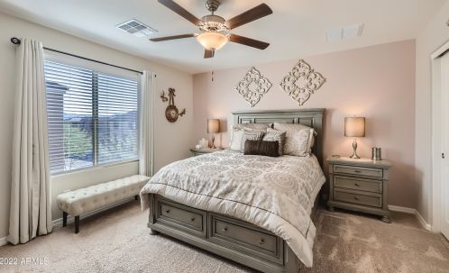 8037 Albeniz Pl, Phoenix AZ  85043 exterior