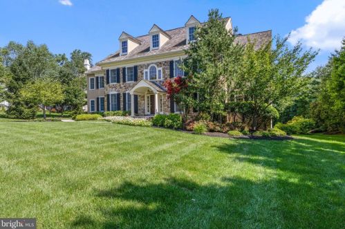 1100 James Ln, Berwyn, PA 19312-2802