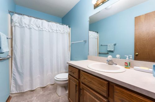 5190 Grn Mdw Rd, Kalamazoo MI 49009-1262 exterior