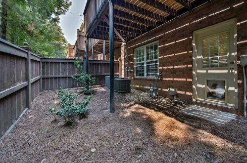 5150 Manerdale Dr, Atlanta GA exterior