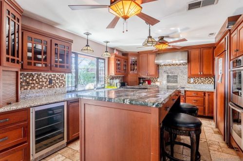 31905 Calle Redondela, Temecula CA 92592-3903 exterior