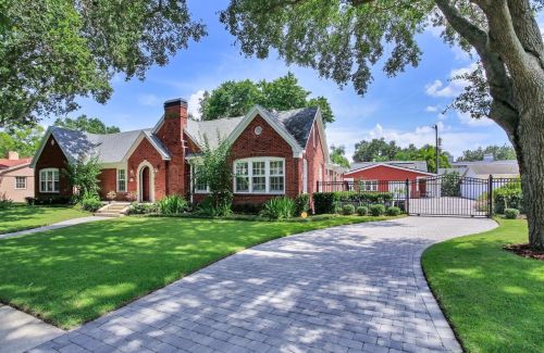 2820 Fountain Blvd, Tampa FL  33609-4012 exterior