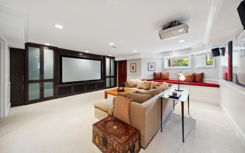 3524 Oakley Ave, Chicago IL 60609-1062 exterior