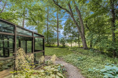 5235 Beech Ave, Kalamazoo MI 49006-1987 exterior