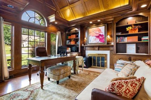 2160 Villa Dr, Gibsonia, PA 15044-7473