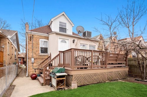5324 Cullom Ave, Chicago IL 60641-1315 exterior