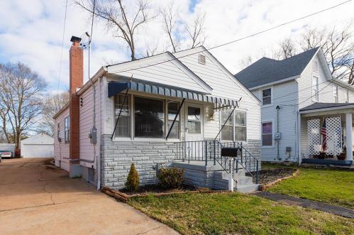 7521 Comfort Ave, Saint Louis MO  63143-2901 exterior