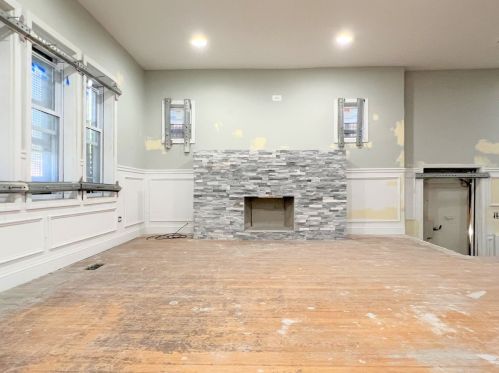 9432 Vernon Ave, Chicago, IL 60619-7408