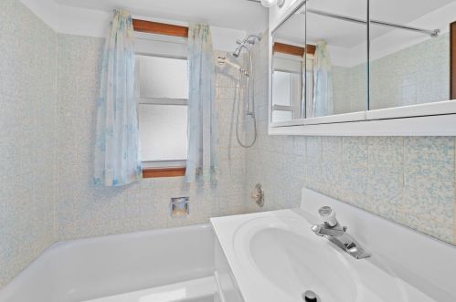 812 24 St, Manitowoc WI 54220-4416 exterior