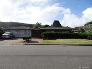 4260 Kaimanahila St, Honolulu, HI 96816-4752