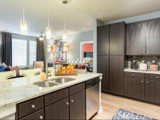 1900 Barton Springs Rd, Austin TX  78704-1559 exterior