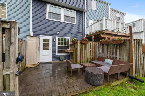 1615 10 St, Arlington VA 22204-4768 exterior