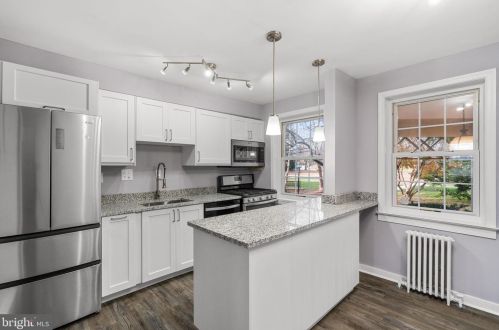 2404 Colston Dr, Silver Spring, MD 20910-2526