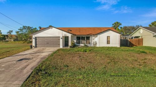 3886 Lafleur St, Fort Pierce FL  34953-3674 exterior