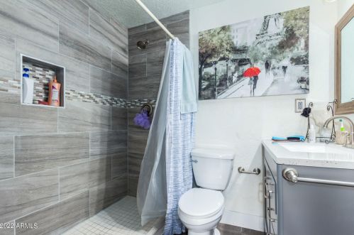 1808 50 Dr, Phoenix AZ 85031-1328 exterior