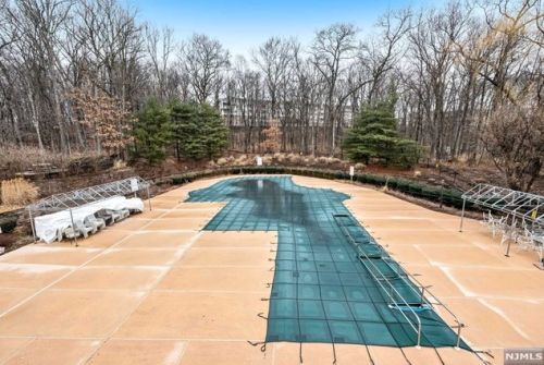 3326 Franklin Ln, Rockaway NJ 07866-5820 exterior