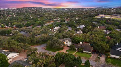 205 Champion Dr, Austin TX 78734-5103 exterior