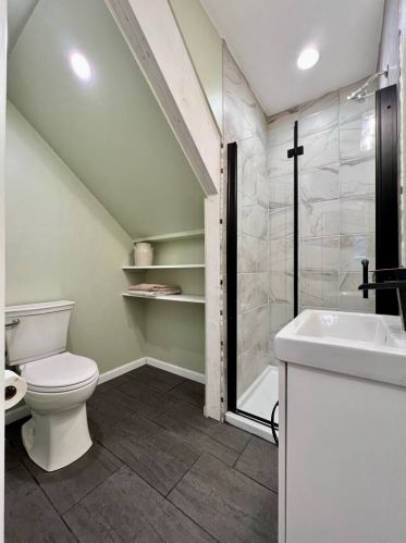 2834 Prospect Ave, Milwaukee WI  53211-3770 exterior