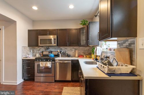 2410 Coral St, Philadelphia PA  19125-1609 exterior